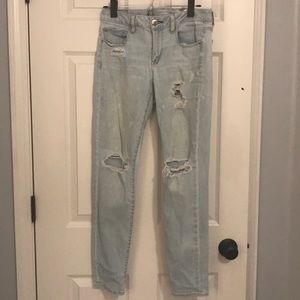 American Eagle Light Wash Ripped Jeans